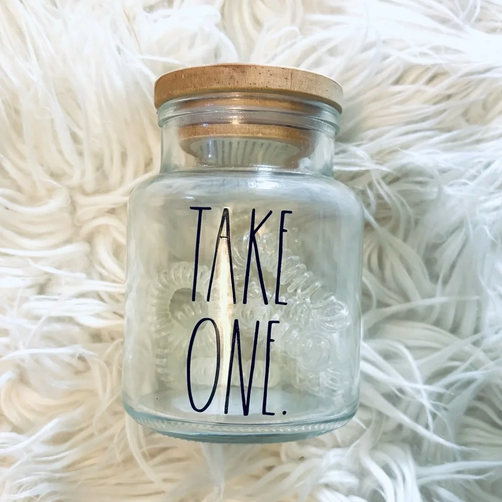 ❤️EXTRA 50% OFF❗️RAE DUNN “Take One” Clear Glass Hair Tie Jar with Wooden Lid